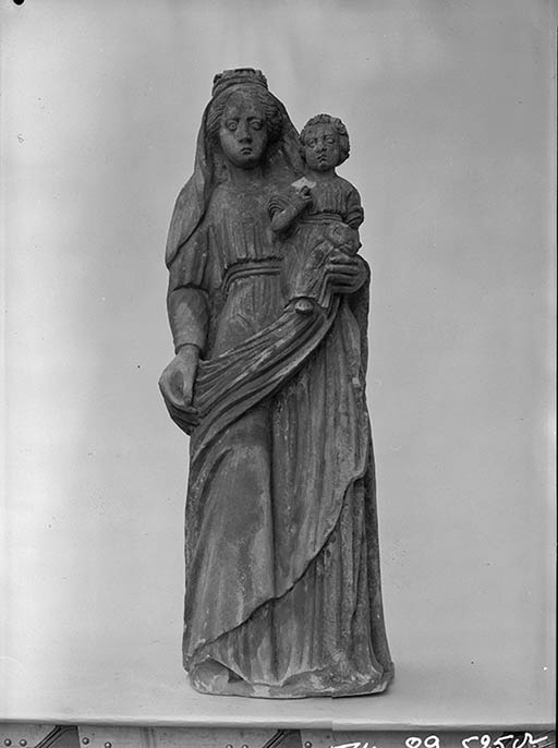 Statue : Vierge à l'Enfant