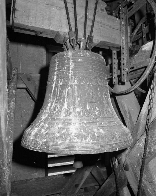 cloche nommée Anne Amédée