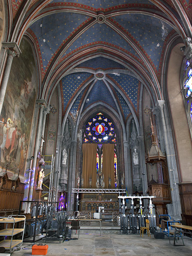 couvent des Cordeliers, collège Saint-François-Xavier puis des Pères Eudistes, lycée de jeunes filles, actuellement lycée Louis Pasteur