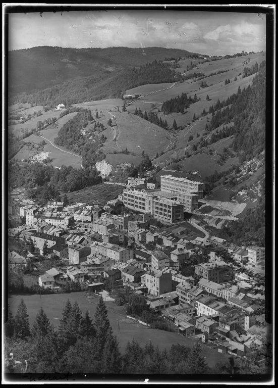 école professionnelle dite Ecole nationale d'Optique puis lycée polyvalent Victor Bérard