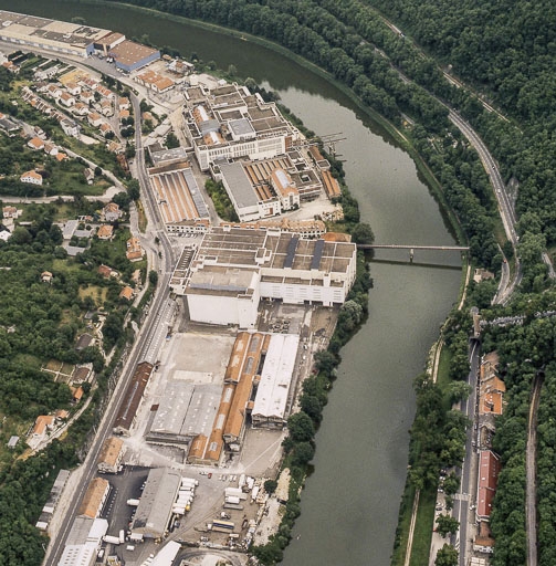 usine à papier de la société des Papeteries Bisontines, usine de fibres artificielles et synthétiques dite usine des Soieries puis de la Rhodiacéta