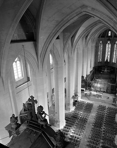église abbatiale de l'abbaye Saint-Oyend, actuellement cathédrale Saint-Pierre, Saint-Paul et Saint-André