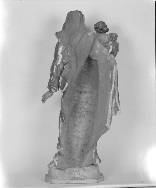 statue (petite nature) : Vierge à l'Enfant
