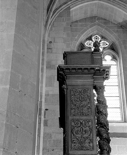église abbatiale de l'abbaye Saint-Oyend, actuellement cathédrale Saint-Pierre, Saint-Paul et Saint-André