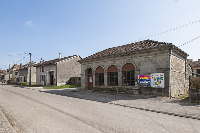 architecture publique de la commune d'Ormoy