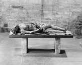 statue (gisant) : Christ