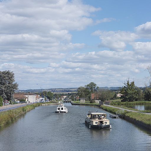 échelle d'écluses d'Ecuisses (canal du Centre)