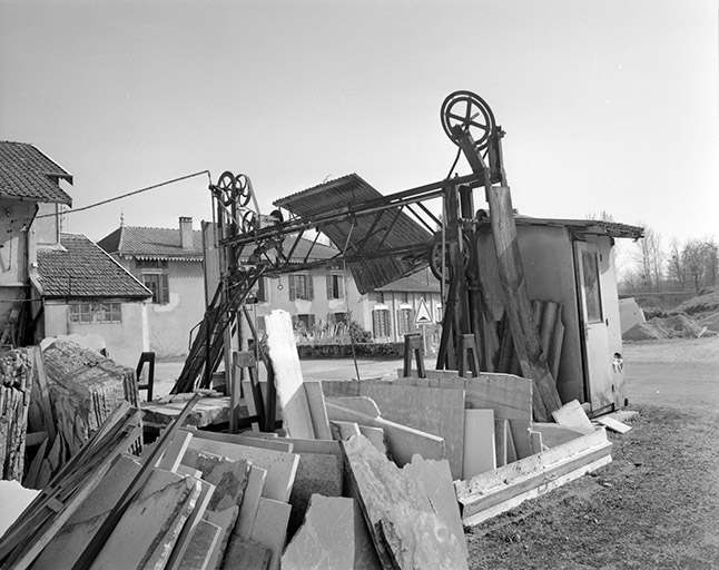 machine à débiter (scie à fil hélicoïdal)