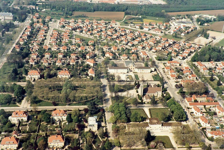 cité ouvrière de Tavaux