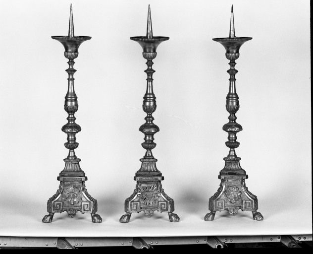 chandelier d'autel (6, série, 2)