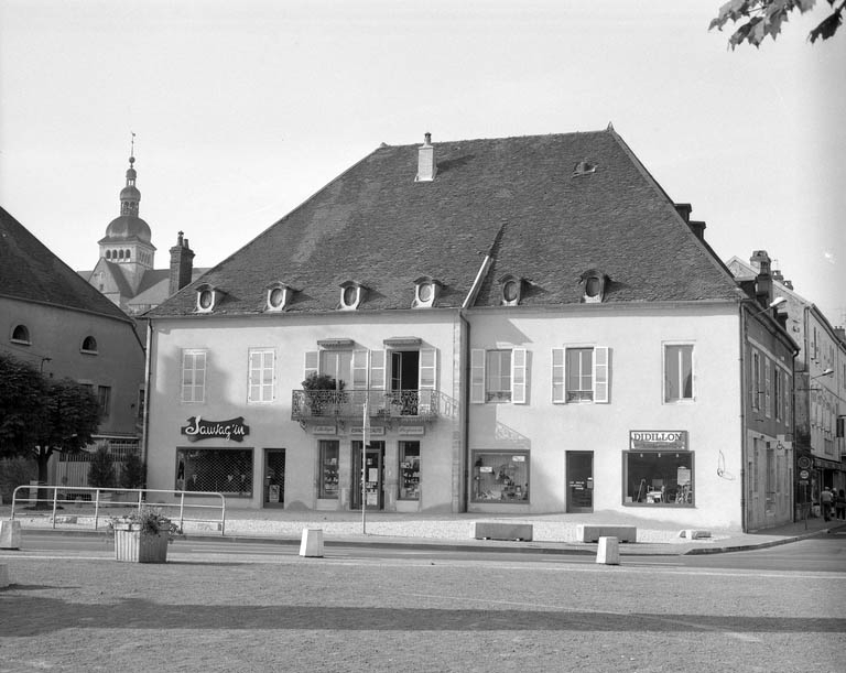 hôpital des hospitaliers du Saint-Esprit, maison