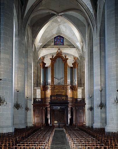 église abbatiale de l'abbaye Saint-Oyend, actuellement cathédrale Saint-Pierre, Saint-Paul et Saint-André