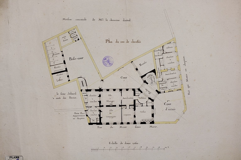 hôpital Sainte-Brigitte, puis maison de chanoines dite la Grande Chantrerie