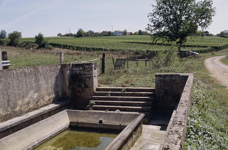 lavoir dit de la source de l'Isérable