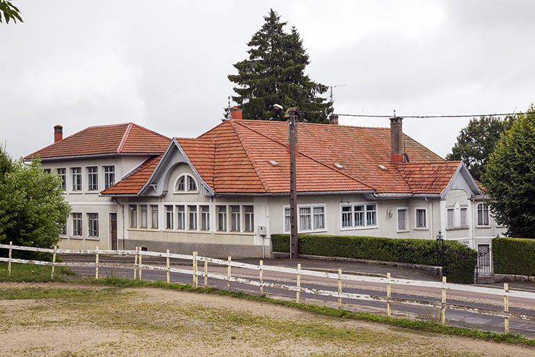 ferme, usine d'horlogerie (usine de fournitures pour l'horlogerie et d'assortiments à cylindre) et de décolletage Cheval Frères