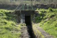 déversoir de superficie (canal de Bourgogne)
