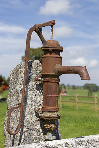 pompe à eau Ch. Louvet