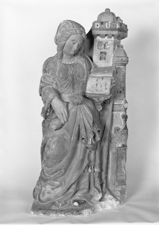 statue (petite nature) : sainte Barbe