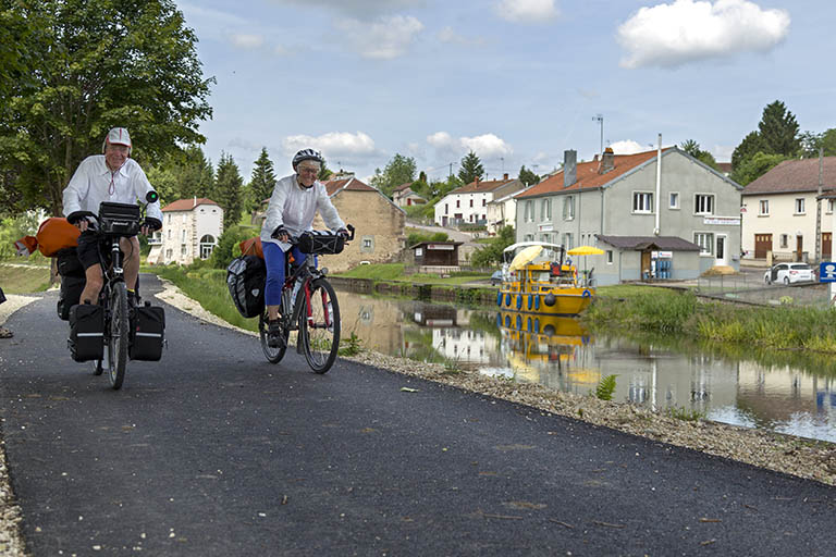 le canal de l'Est, branche sud, actuellement canal des Vosges