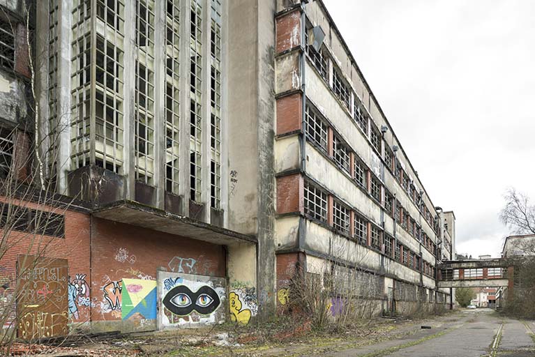 usine à papier de la société des Papeteries Bisontines, usine de fibres artificielles et synthétiques dite usine des Soieries puis de la Rhodiacéta