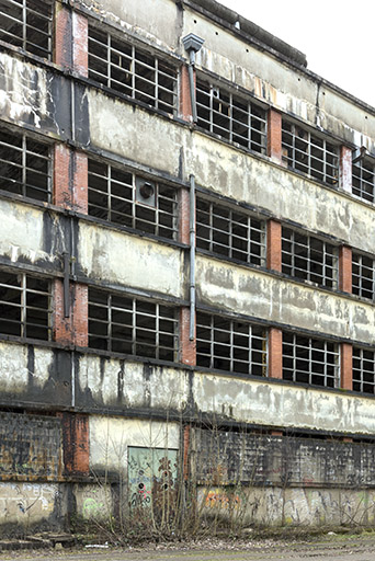 usine à papier de la société des Papeteries Bisontines, usine de fibres artificielles et synthétiques dite usine des Soieries puis de la Rhodiacéta