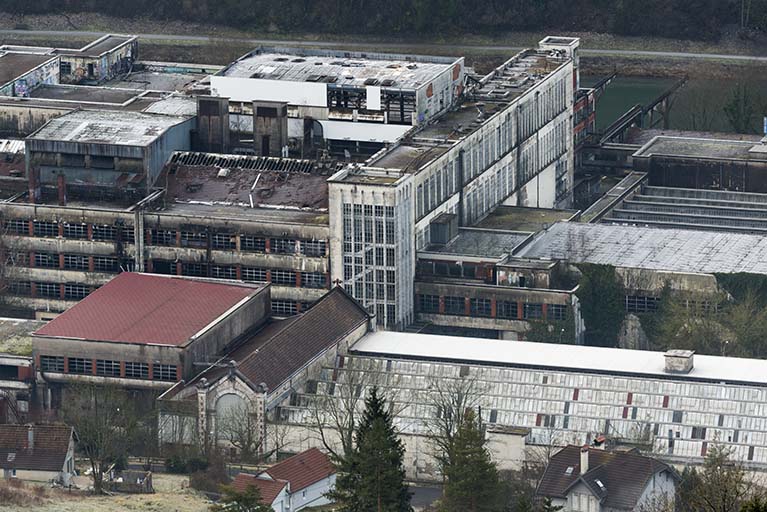 usine à papier de la société des Papeteries Bisontines, usine de fibres artificielles et synthétiques dite usine des Soieries puis de la Rhodiacéta