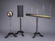 3 instruments de démonstration en électrostatique (cylindre isolé d'Aepinus, sphère creuse de Coulomb et cage de Faraday)
