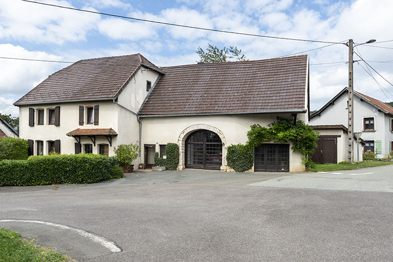 ferme, atelier et édifice commercial (comptoir d'outillage Poulignot puis Ducommun)