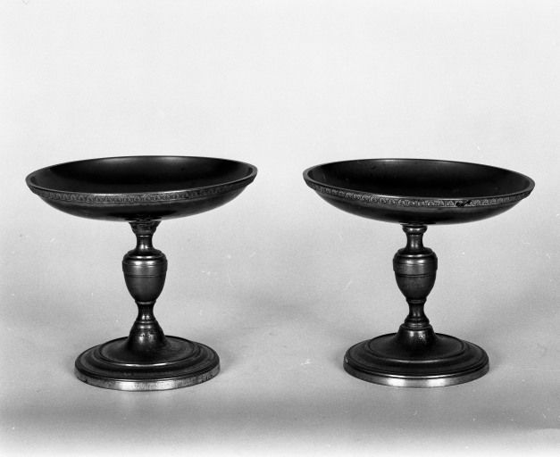paire de vases de quête (coupes de quête)
