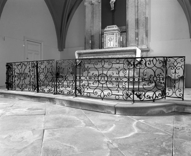 clôture de choeur : grille de communion