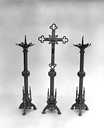 6 chandeliers d'autel et croix d'autel