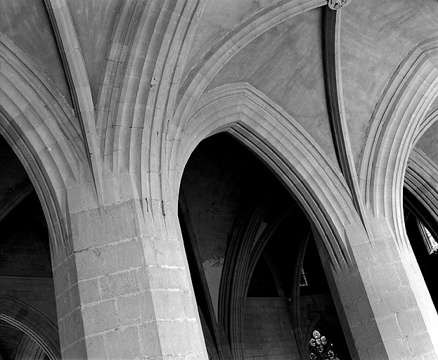 église abbatiale de l'abbaye Saint-Oyend, actuellement cathédrale Saint-Pierre, Saint-Paul et Saint-André