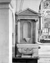 2 autels, 2 retables (autels secondaires)