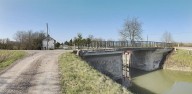 pont routier sur l'écluse 16 du versant Yonne (canal de Bourgogne)
