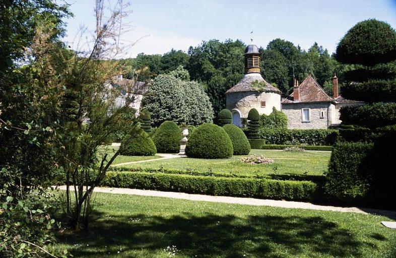 abbaye de cisterciens, puis église paroissiale de l' Assomption et demeure