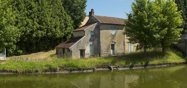 maison de garde du pont de Palinges (canal du Centre)