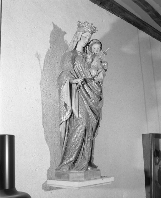 statue : Vierge à l'Enfant (1)