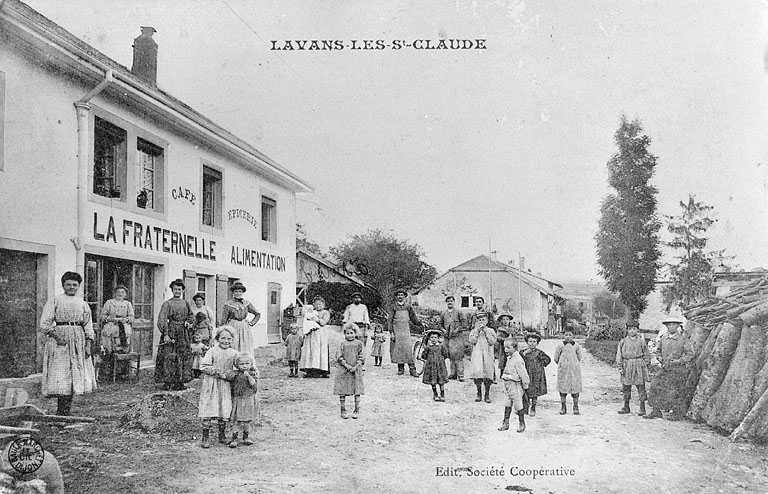 ferme, café, magasin de commerce de la Fraternelle