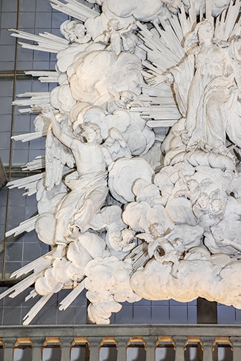 groupe sculpté : l'Assomption