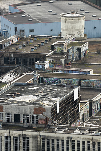 usine à papier de la société des Papeteries Bisontines, usine de fibres artificielles et synthétiques dite usine des Soieries puis de la Rhodiacéta