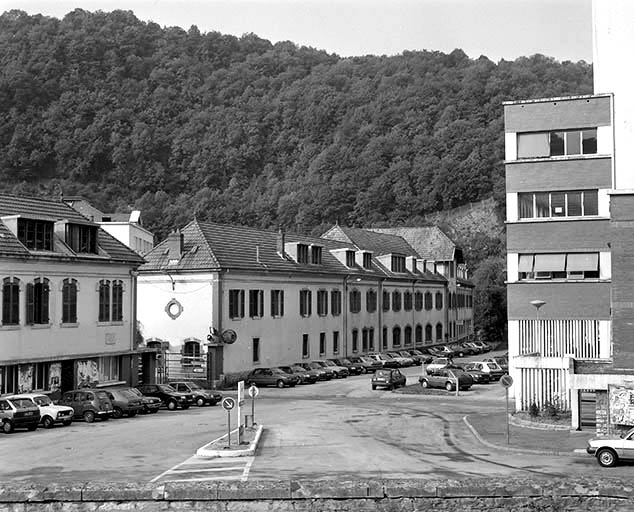 usine à papier de la société des Papeteries Bisontines, usine de fibres artificielles et synthétiques dite usine des Soieries puis de la Rhodiacéta