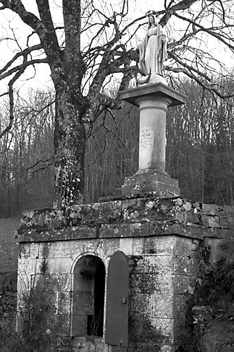 statue : Vierge de l'Immaculée Conception dite Vierge noire ou Vierge des moissons