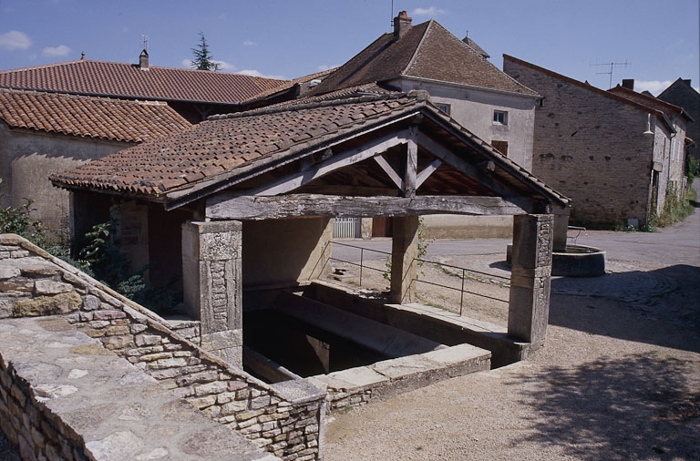 lavoir ; fontaine