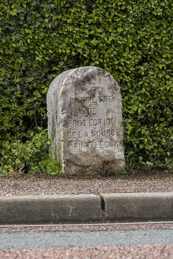 bornes du périmètre de protection des eaux de la source Saint-Léger