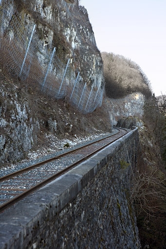 murs de soutènement et mur de soutènement à arcades (voie ferrée Andelot - La Cluse)