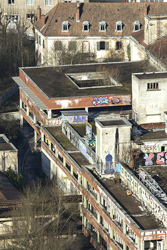 usine à papier de la société des Papeteries Bisontines, usine de fibres artificielles et synthétiques dite usine des Soieries puis de la Rhodiacéta