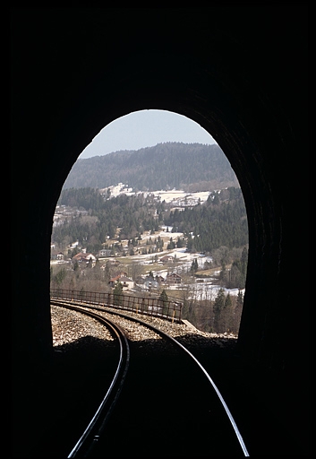 tunnel dit souterrain des Crottes (voie ferrée Andelot - La Cluse)