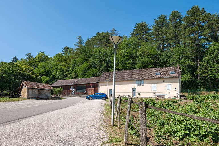 collège agricole, puis lycée professionnel agricole, actuellement LEGTA Mancy