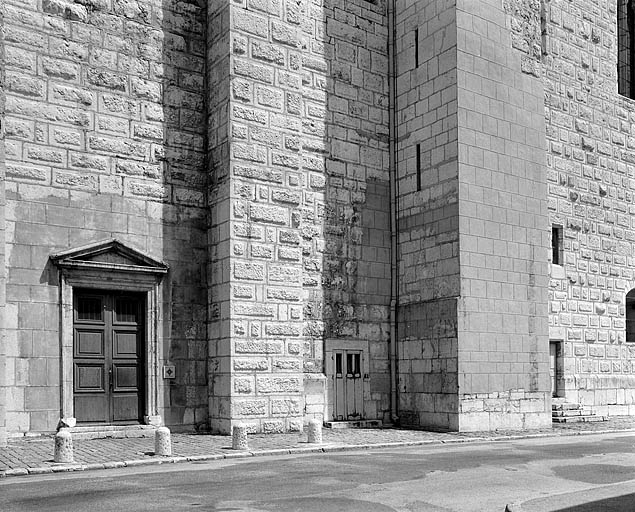église abbatiale de l'abbaye Saint-Oyend, actuellement cathédrale Saint-Pierre, Saint-Paul et Saint-André