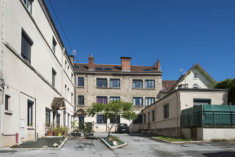 usine d'horlogerie Léon Hatot